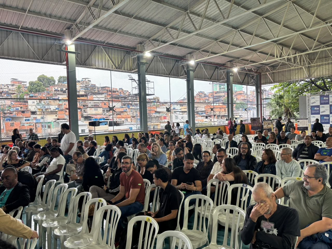 Moradores e lideranças presentes