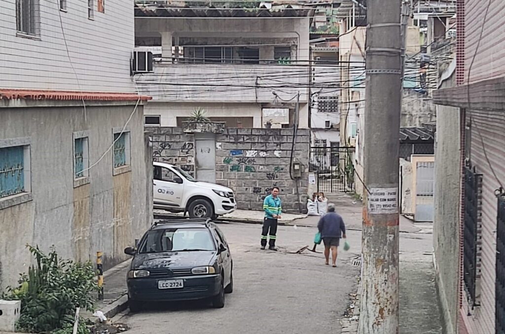 Travessa Eugenia é um dos locais atingidos pela falta d'água no Morro do Adeus (Foto: Reprodução)