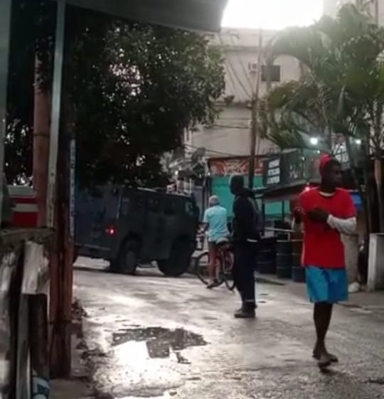 Operação na Maré nesta quinta. (Foto: Reprodução)