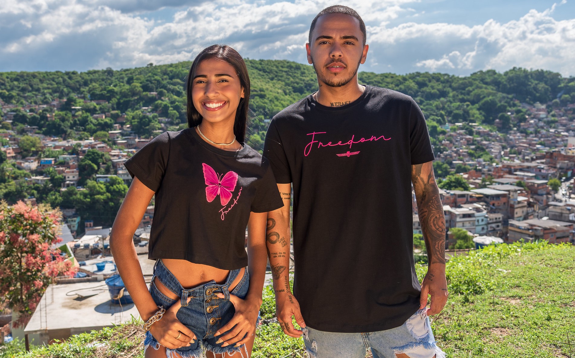 Pietra Estrella e Bryan Oliveira, vencedores do último Concurso Garoto e Garota da Favela, edição CPX do Alemão