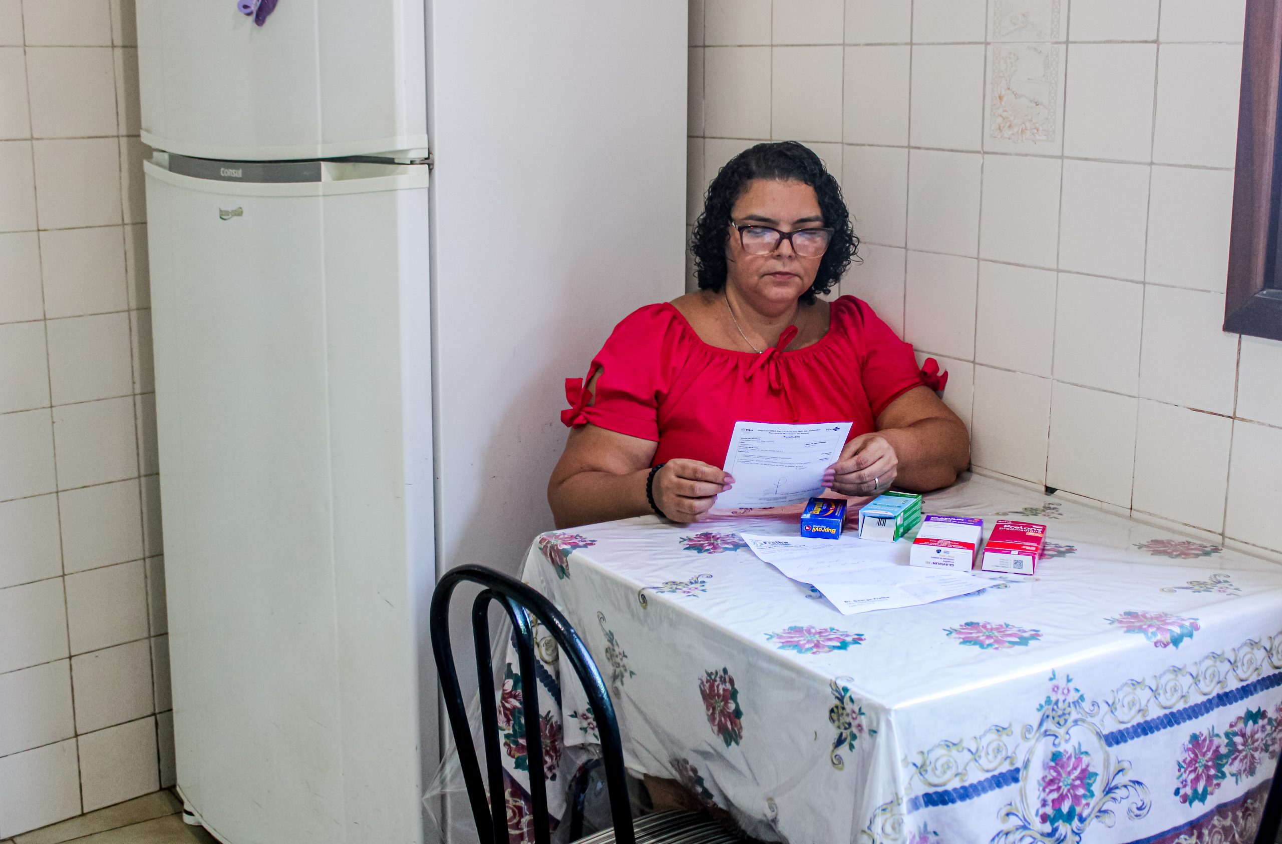 Marineide precisou consultar dois médicos para melhorar dos sintomas (Foto: Josiane Santana / Voz das Comunidades)