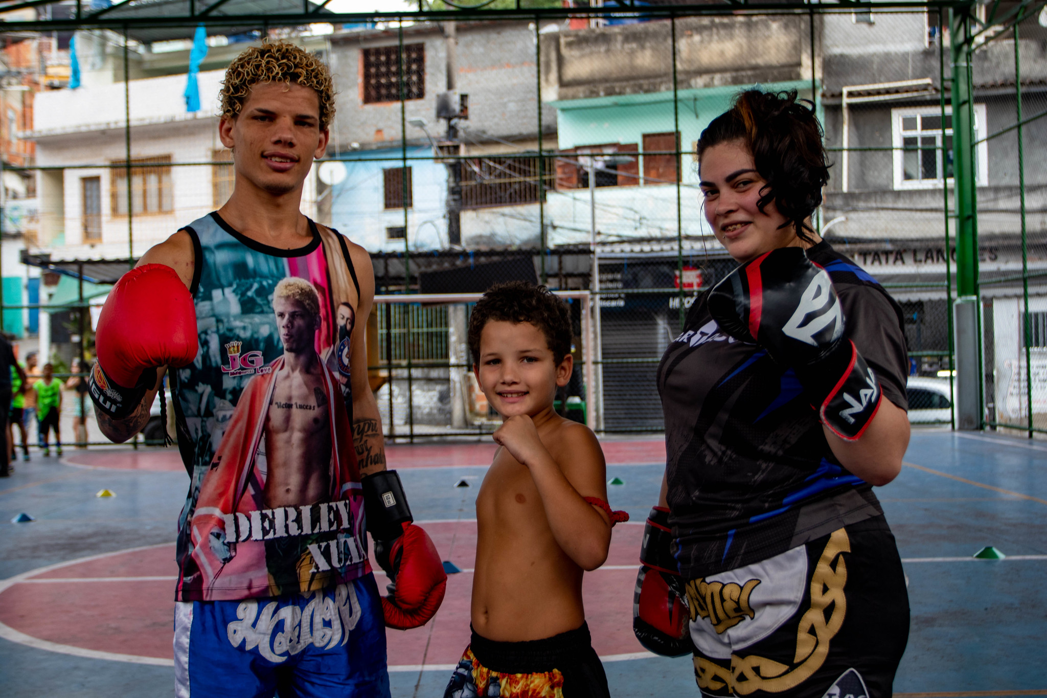 Wanderley (esq) sonha em ser grande profissional do UFC (Foto: Vilma Ribeiro / Voz das Comunidades)