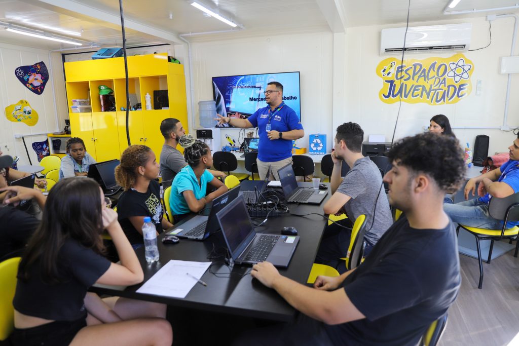 Espaço da Juventude - Foto Laryssa Lomenha JUVRio