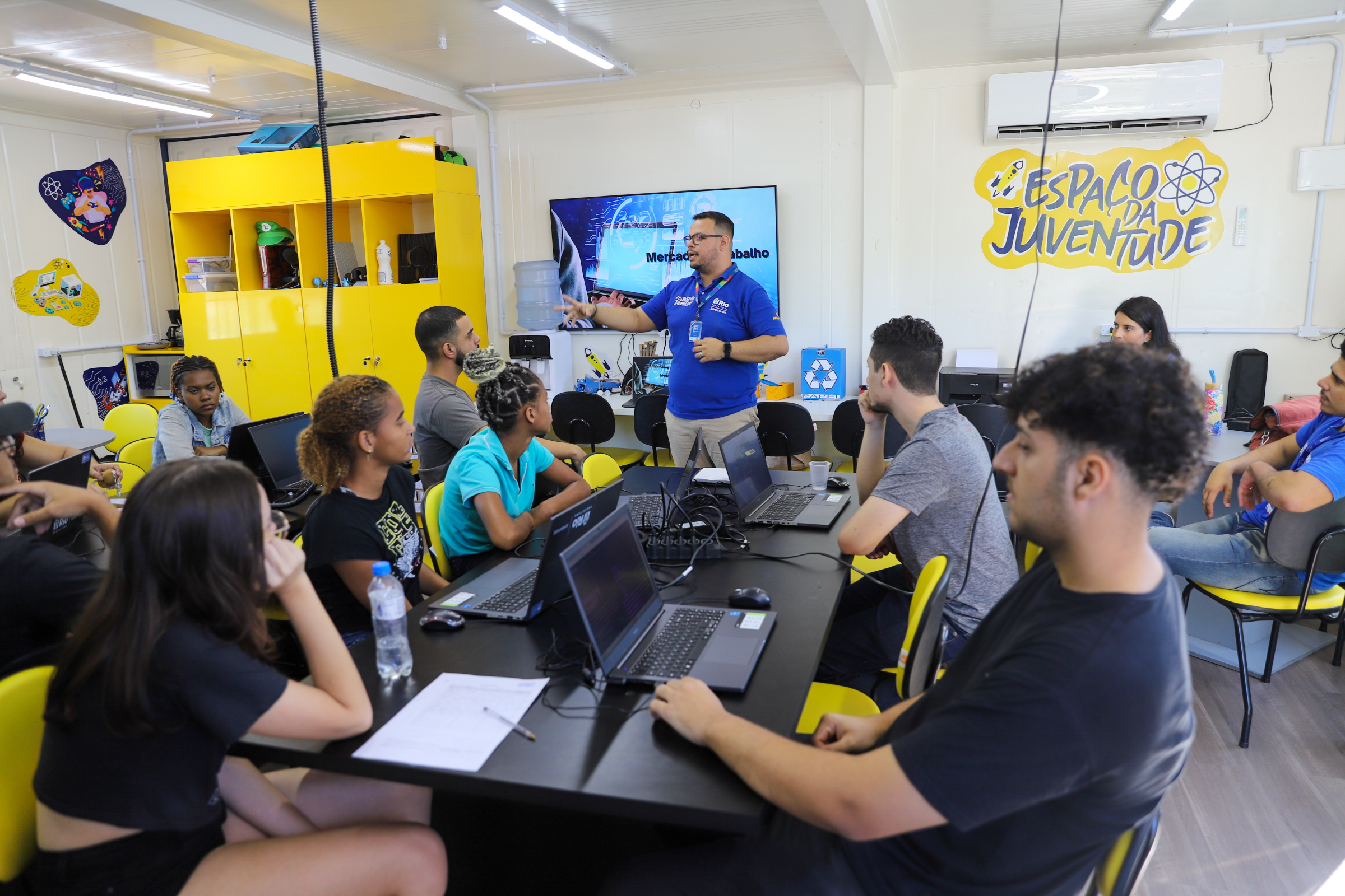 Espaço da Juventude - Foto Laryssa Lomenha JUVRio