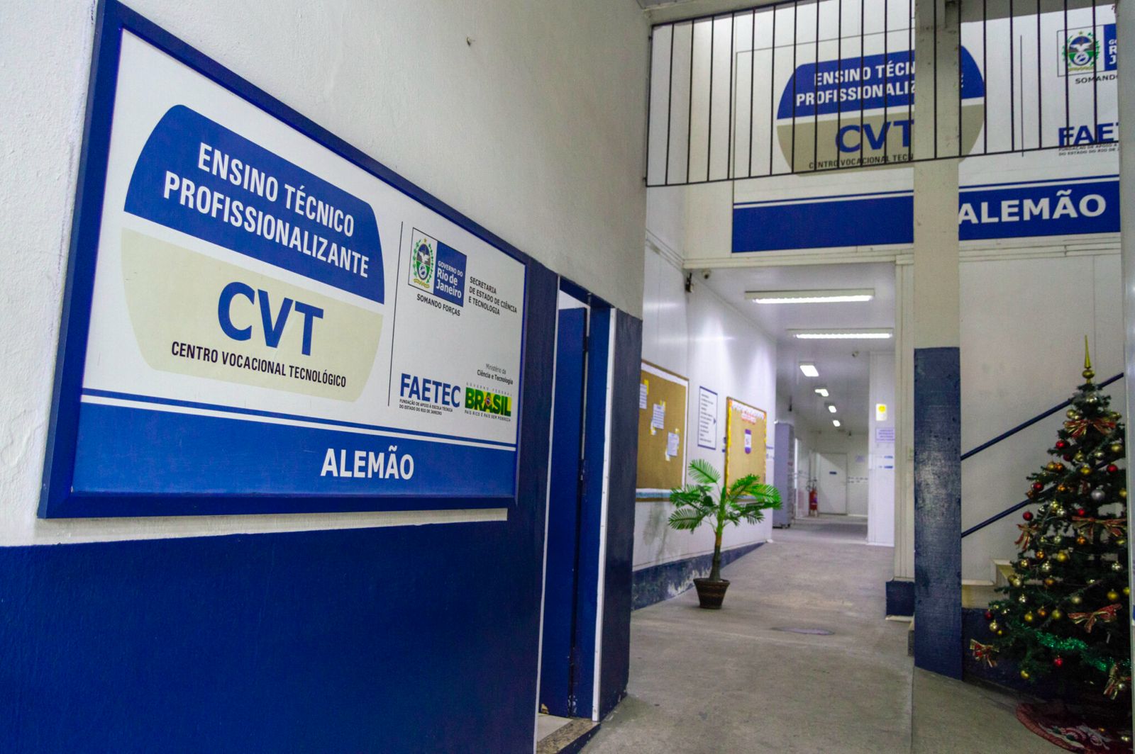 Vagas abertas para cursos profissionalizantes. (Foto: Selma Souza / Voz das Comunidades)