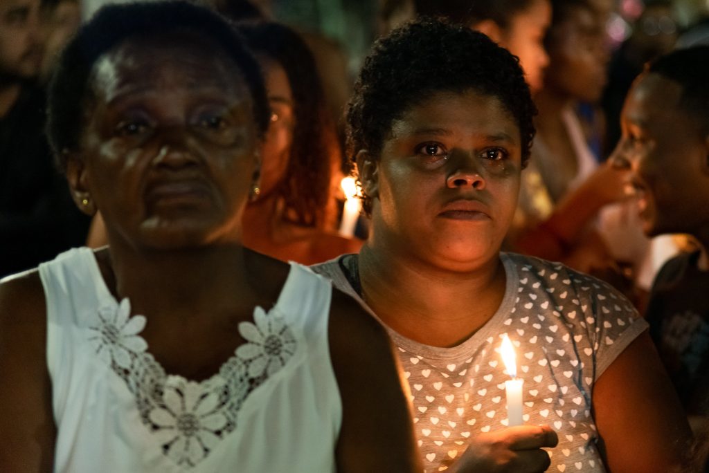 Ato em protesto a chacina no complexo do alemão Foto: Selma Souza