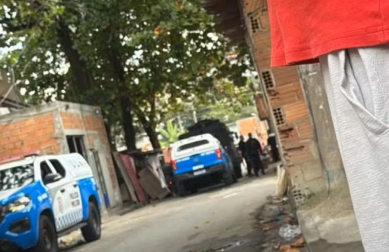 Costa Barros: Mulher é baleada durante ação da PM e está em estado grave